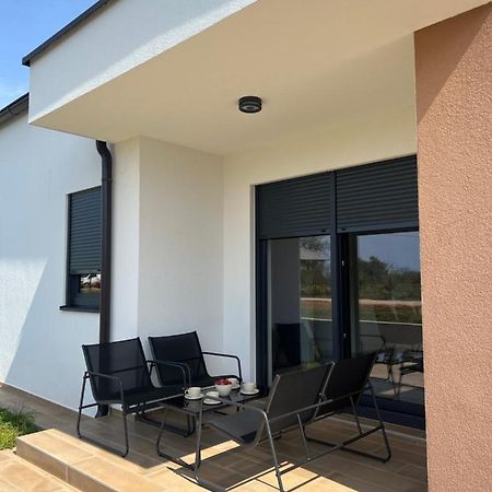 Modern Home Ula Brtonigla Ngoại thất bức ảnh
