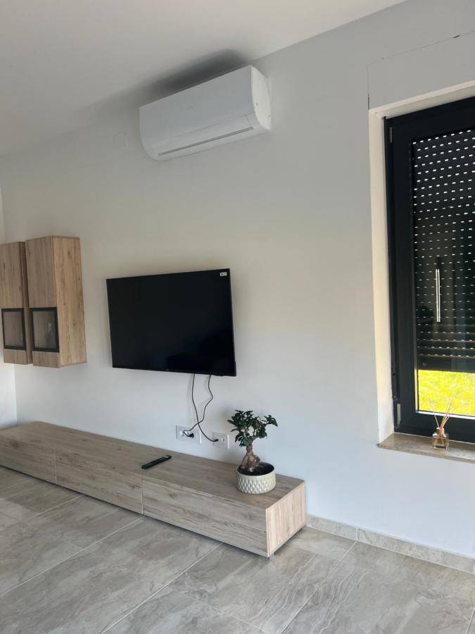 Modern Home Ula Brtonigla Ngoại thất bức ảnh