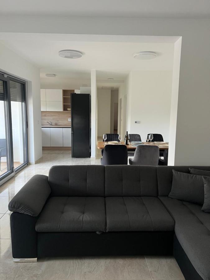 Modern Home Ula Brtonigla Ngoại thất bức ảnh