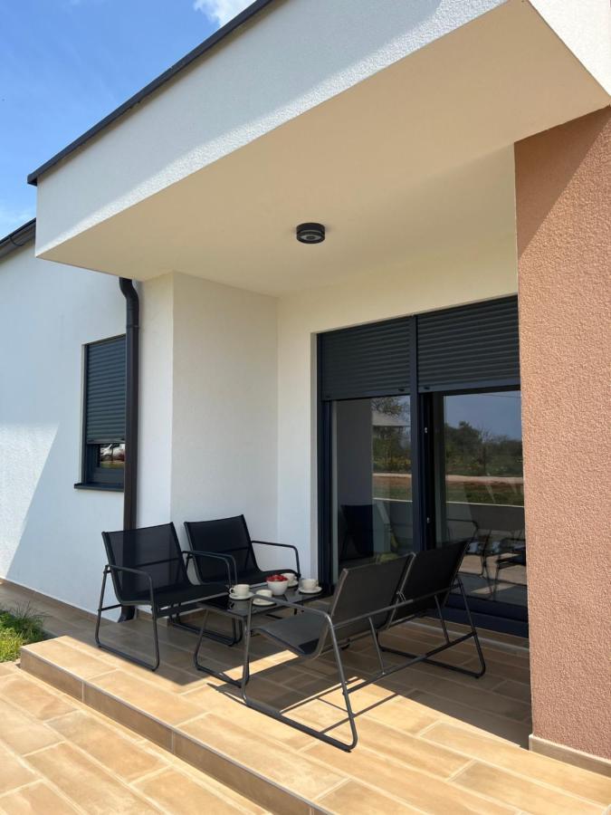 Modern Home Ula Brtonigla Ngoại thất bức ảnh