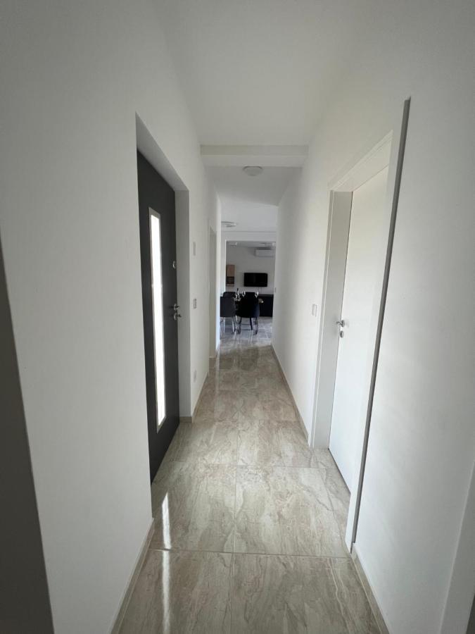 Modern Home Ula Brtonigla Ngoại thất bức ảnh