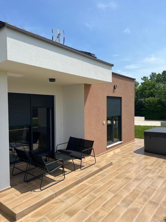 Modern Home Ula Brtonigla Ngoại thất bức ảnh